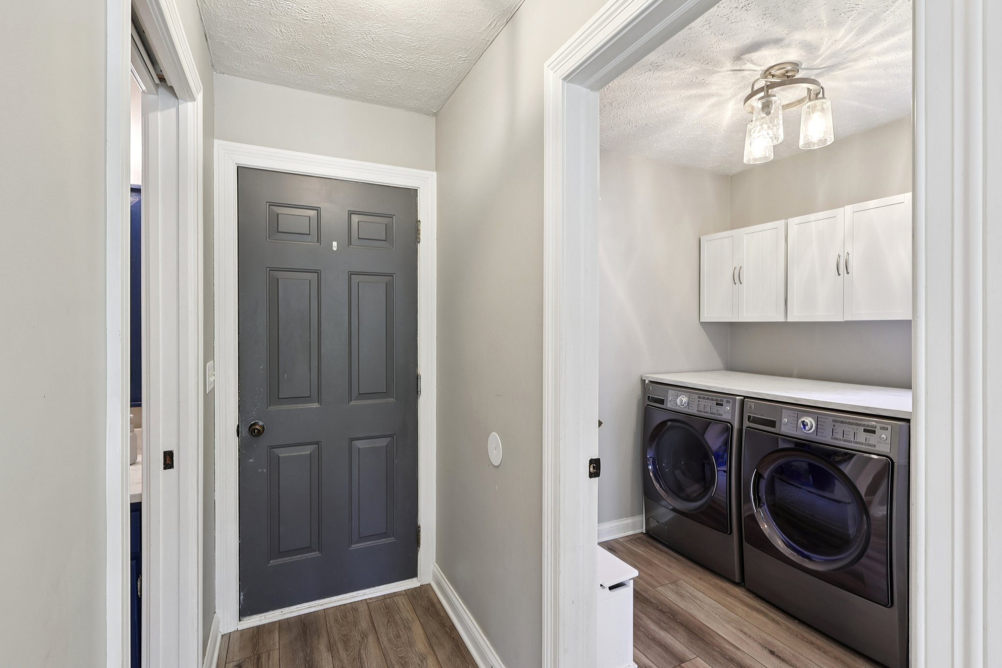 W Sturbridge Dr-S2910-027.jpg