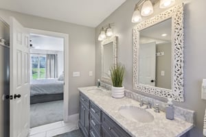 W Sturbridge Dr-S2910-036.jpg