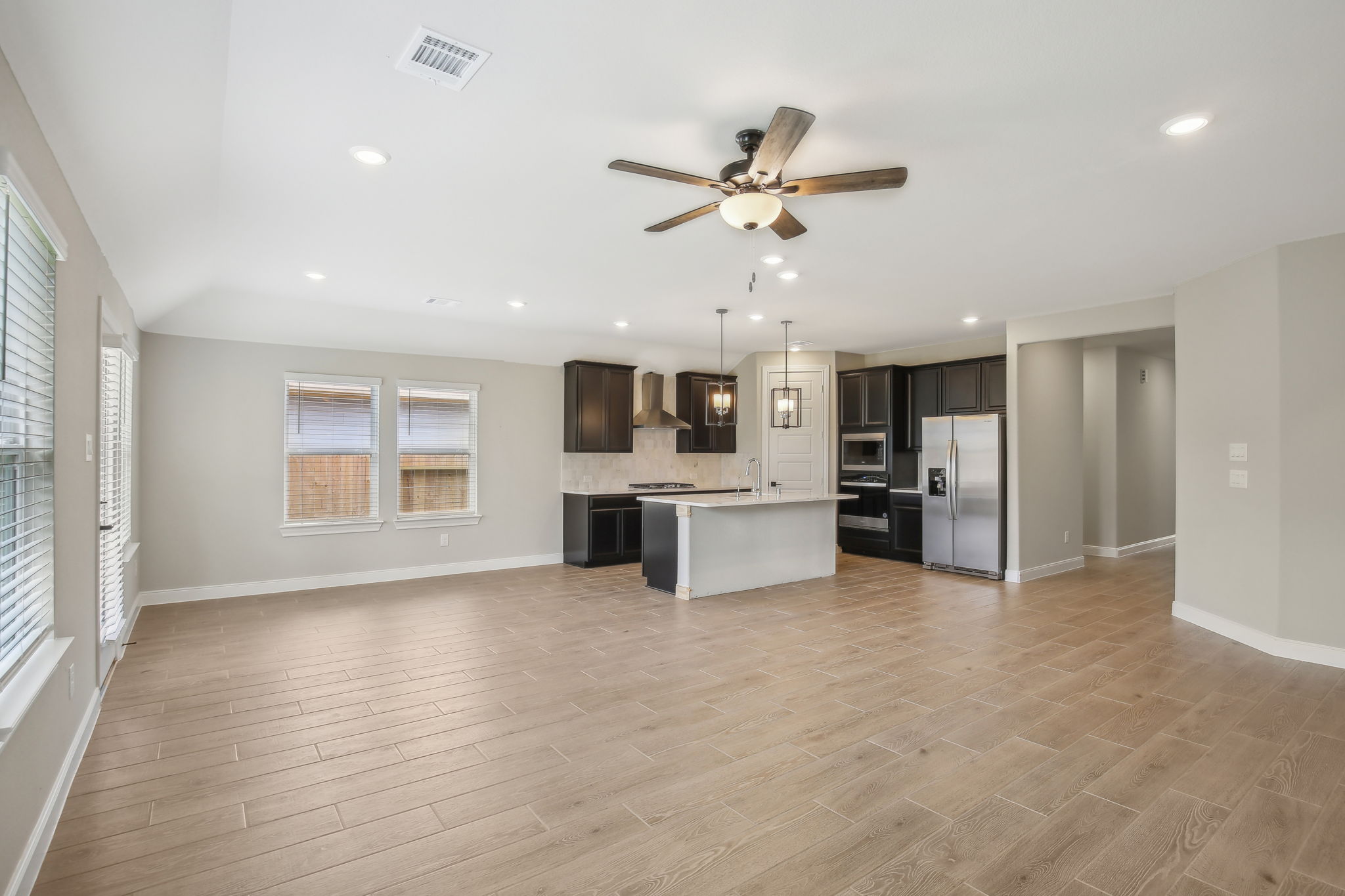 Houston - Montgomery Oaks - 1880 Canyon Oaks St, Conroe, TX 77304 - 006