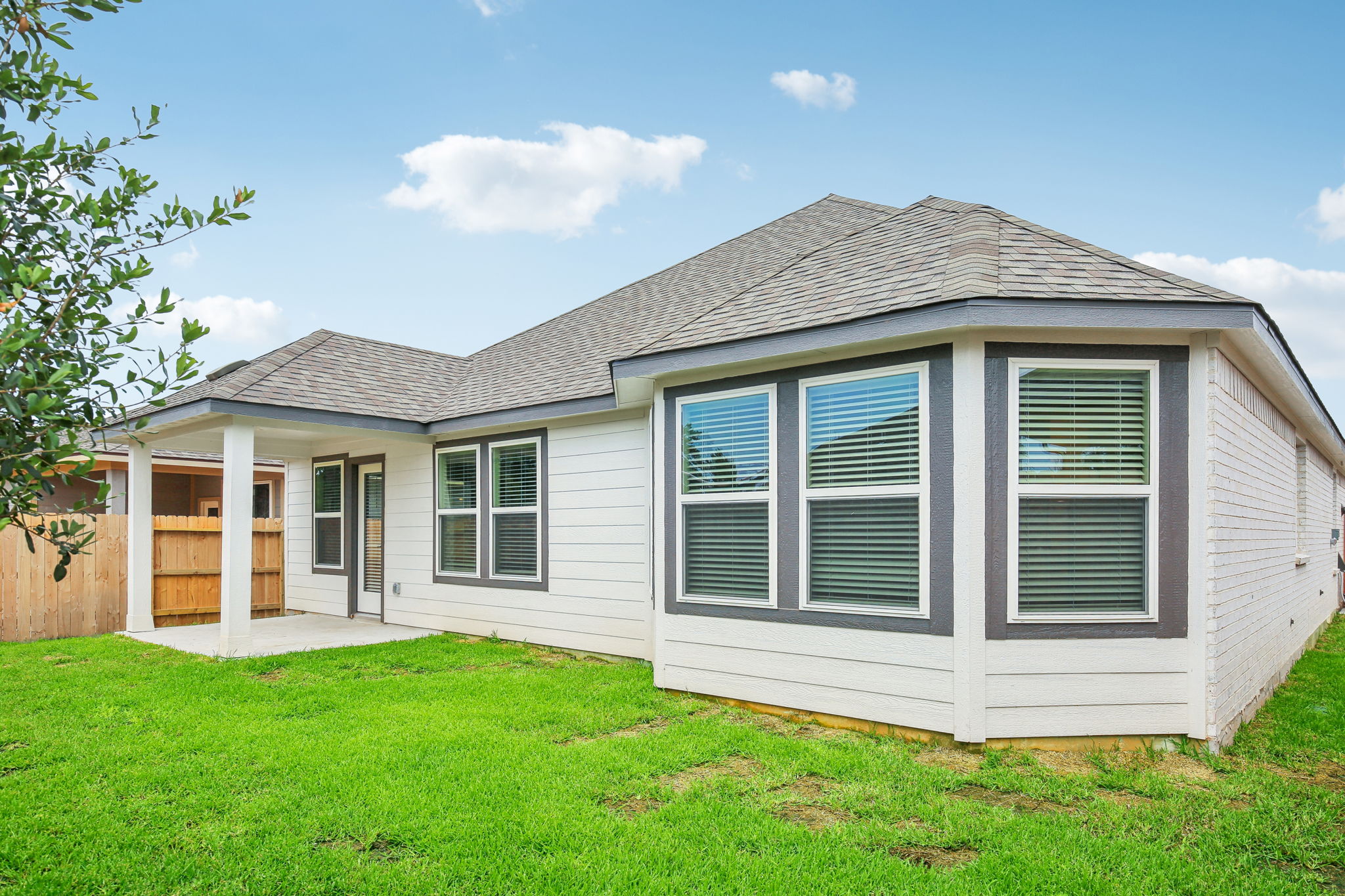 Houston - Montgomery Oaks - 1880 Canyon Oaks St, Conroe, TX 77304 - 030