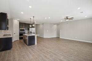 Houston - Montgomery Oaks - 1880 Canyon Oaks St, Conroe, TX 77304 - 008