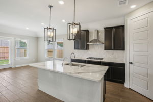 Houston - Montgomery Oaks - 1880 Canyon Oaks St, Conroe, TX 77304 - 010