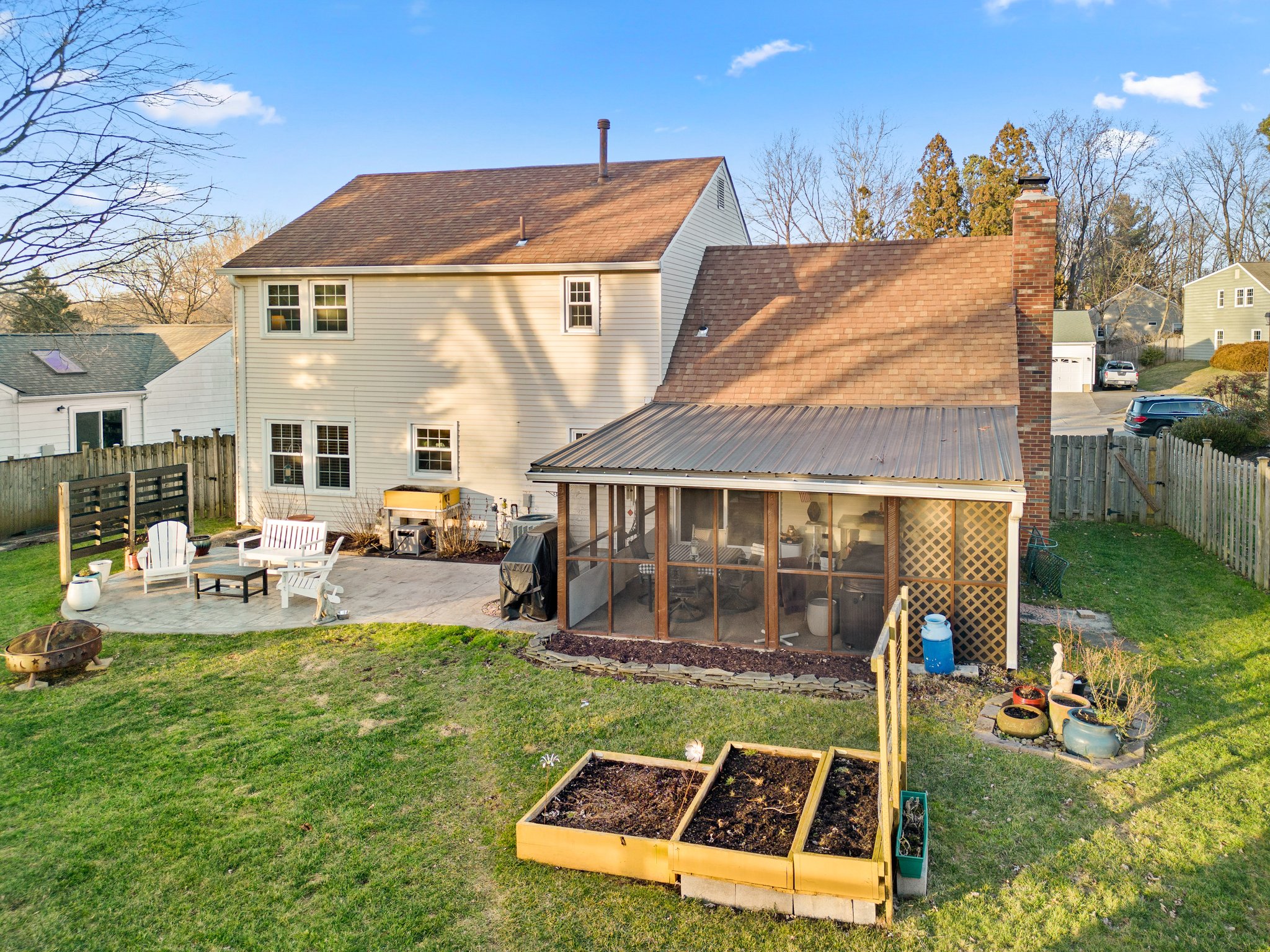 42. 1880 Harcourt Ave.jpg