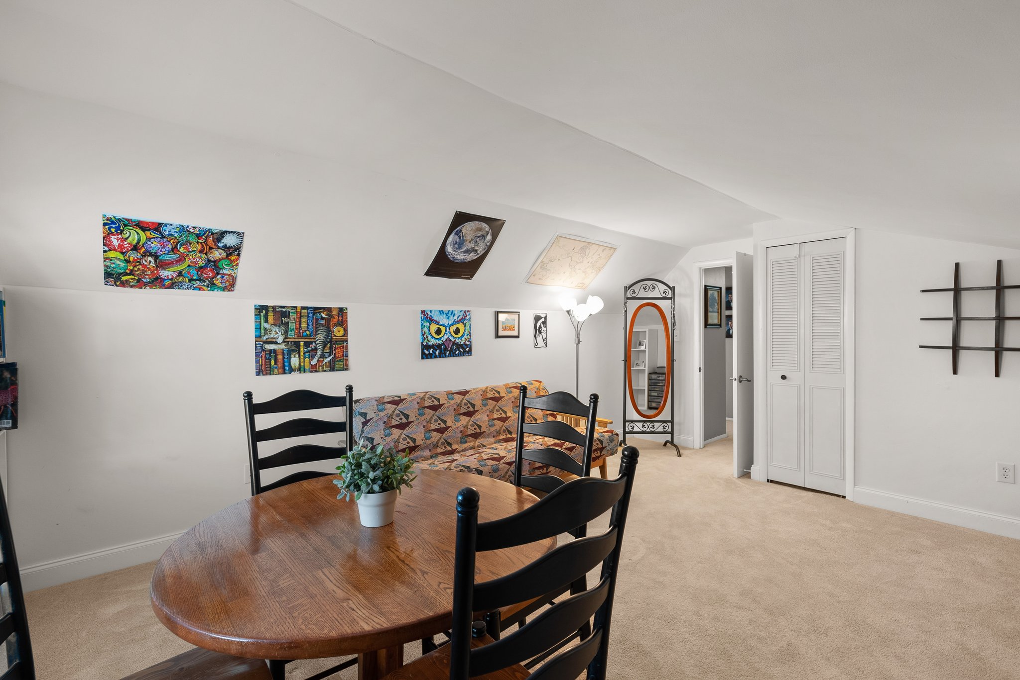 26. 1880 Harcourt Ave.jpg