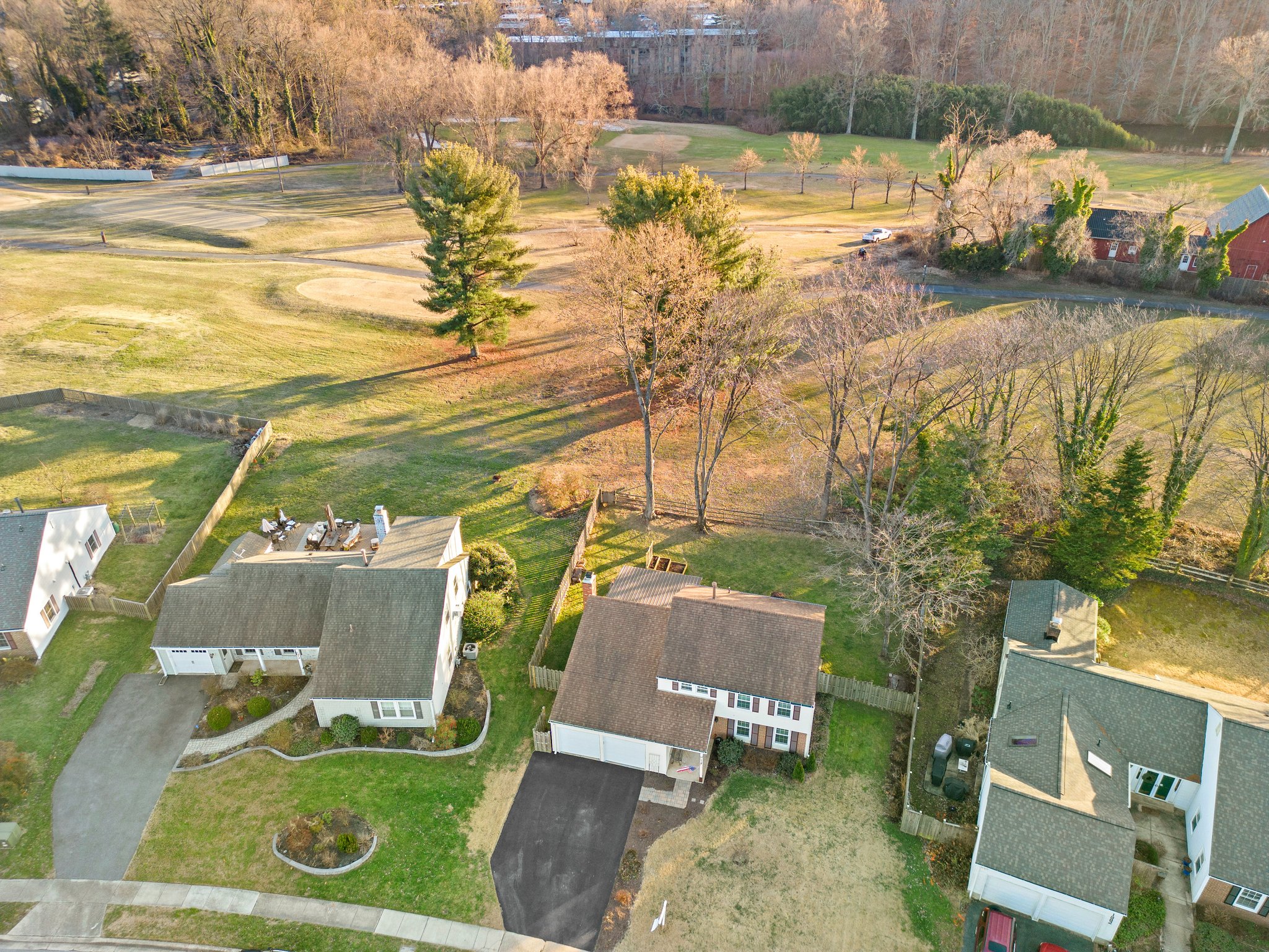 45. 1880 Harcourt Ave.jpg