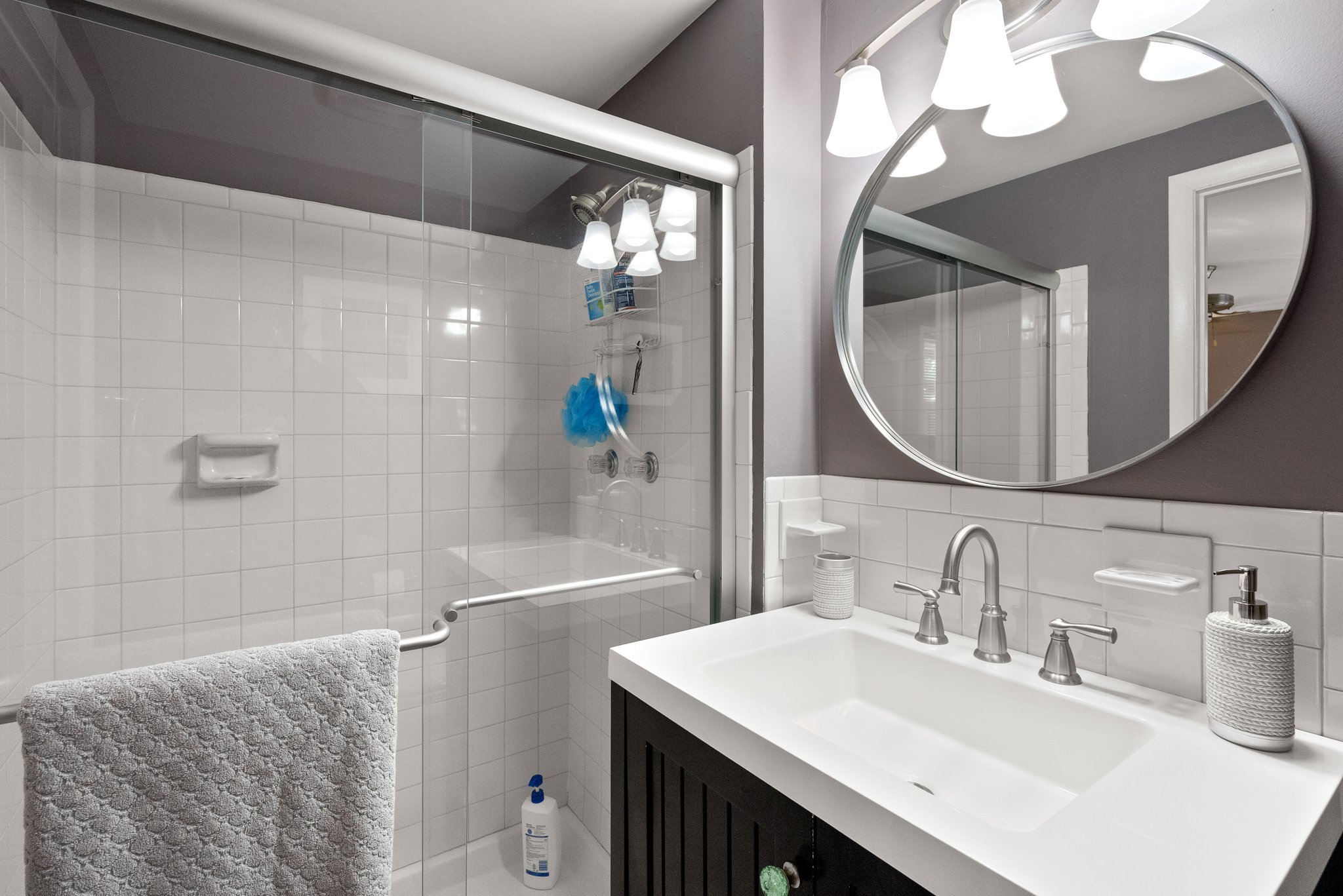 37. 1880 Harcourt Ave.jpg