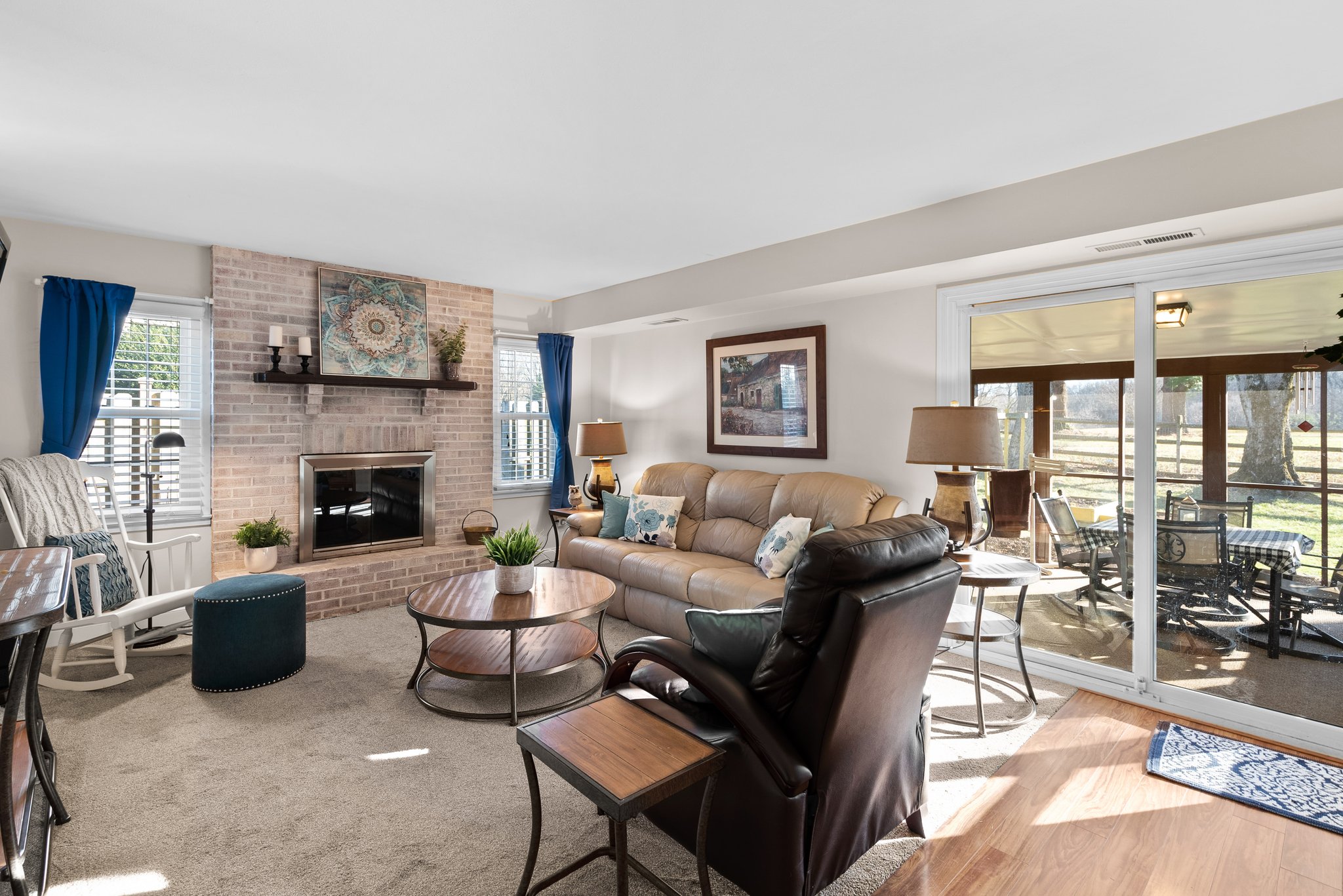 19. 1880 Harcourt Ave.jpg