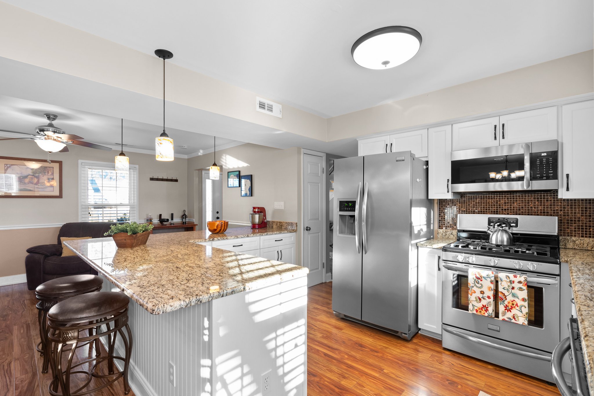 12. 1880 Harcourt Ave.jpg