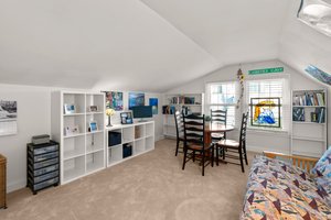 25. 1880 Harcourt Ave.jpg