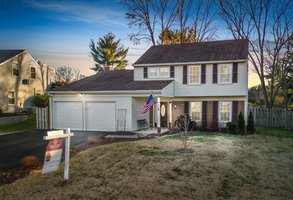 01. 1880 Harcourt Ave.jpg