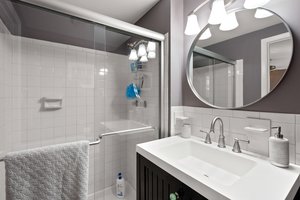 37. 1880 Harcourt Ave.jpg