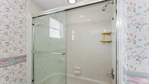  Photo 47