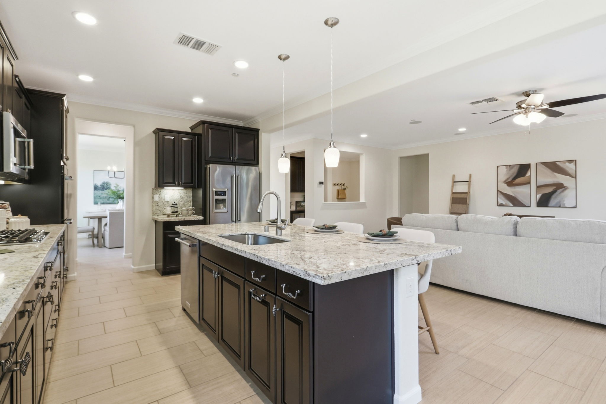 013_F8_18800 Paprika Dr