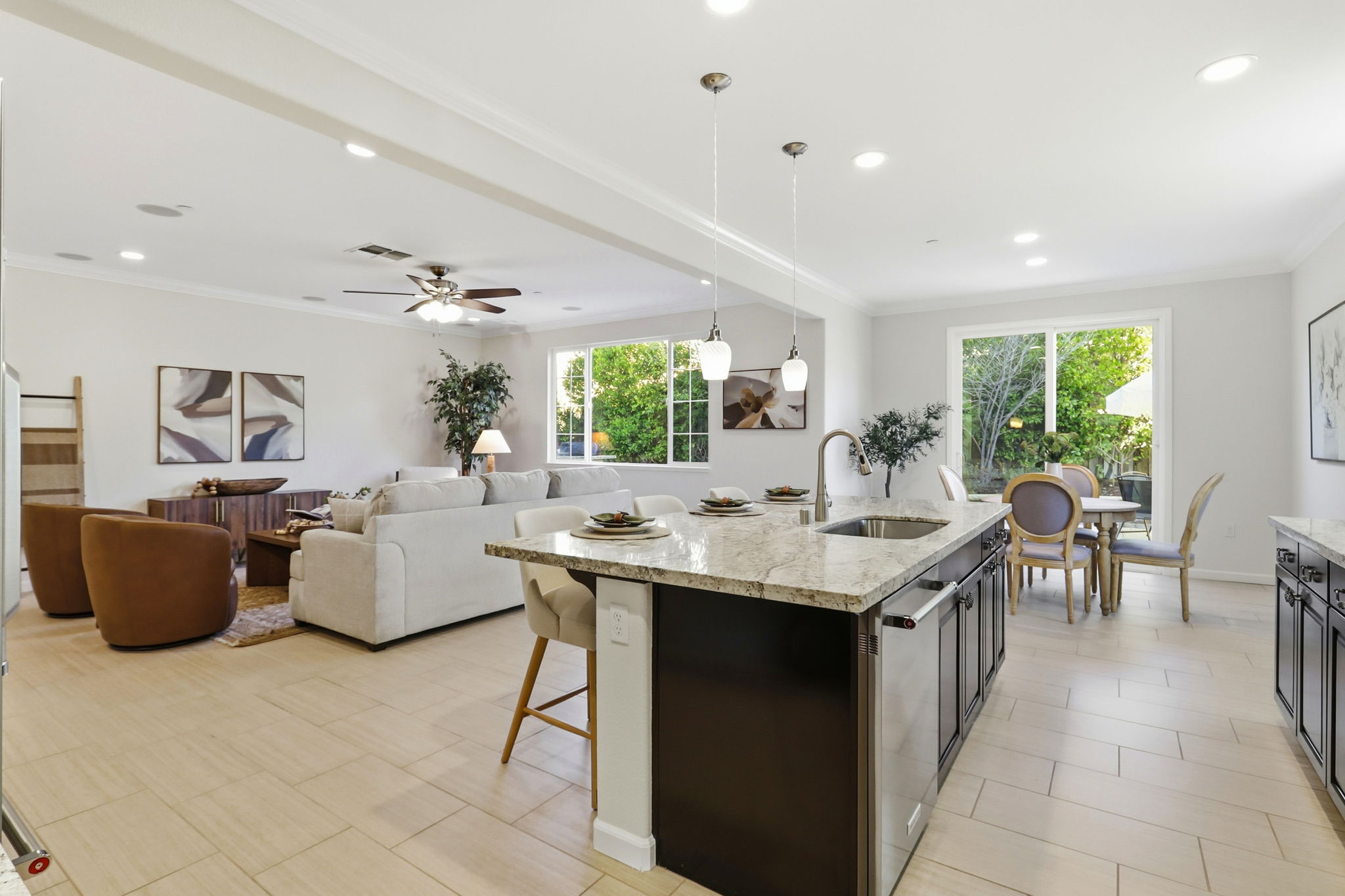 014_F8_18800 Paprika Dr