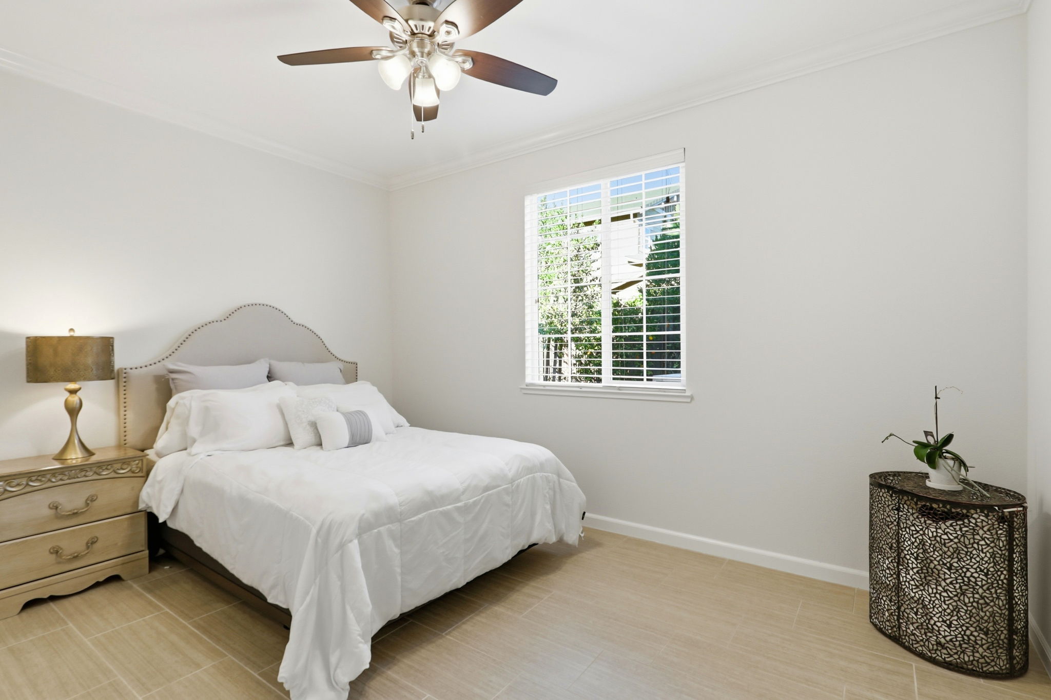 029_F8_18800 Paprika Dr