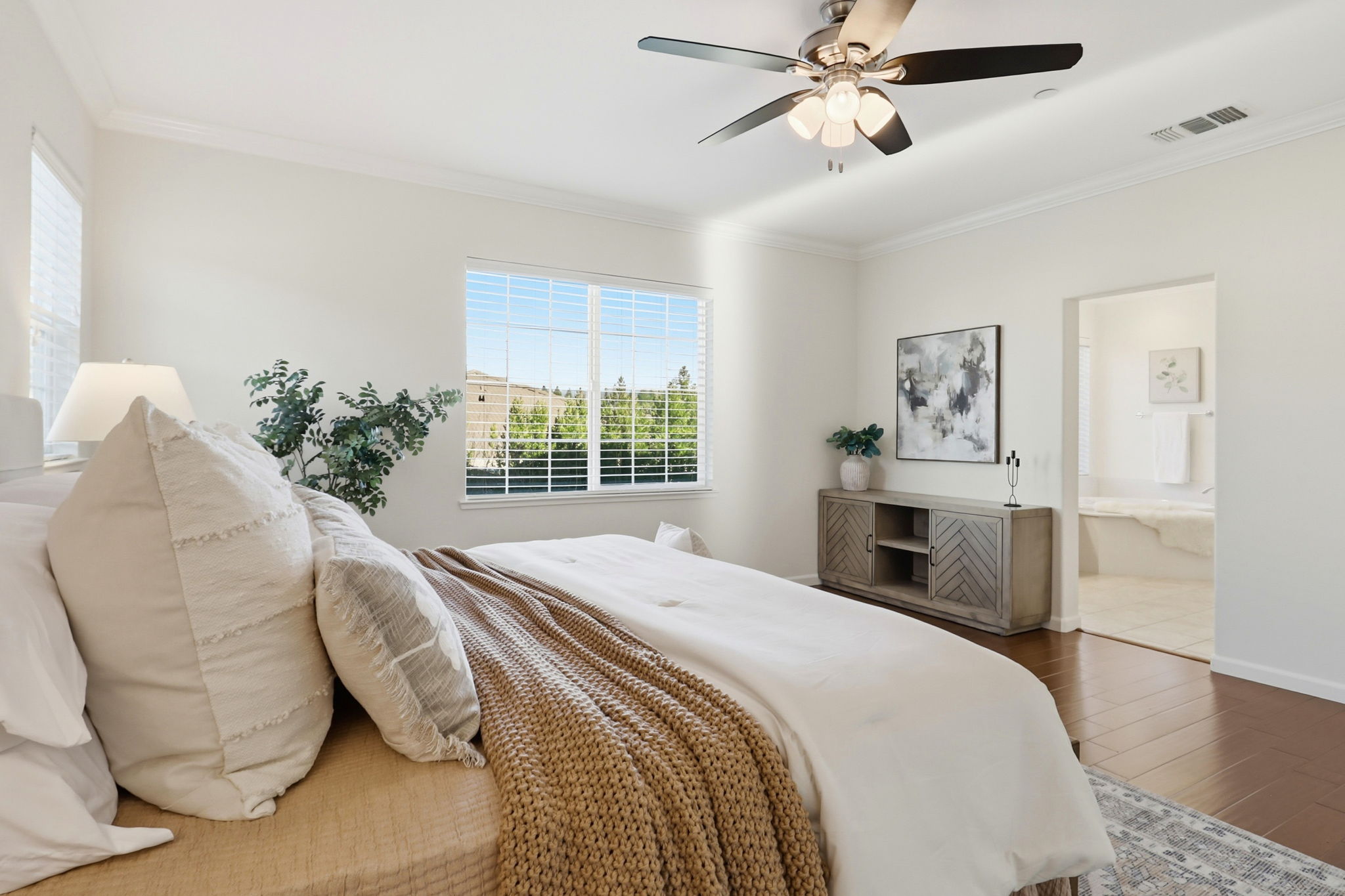 039_F8_18800 Paprika Dr