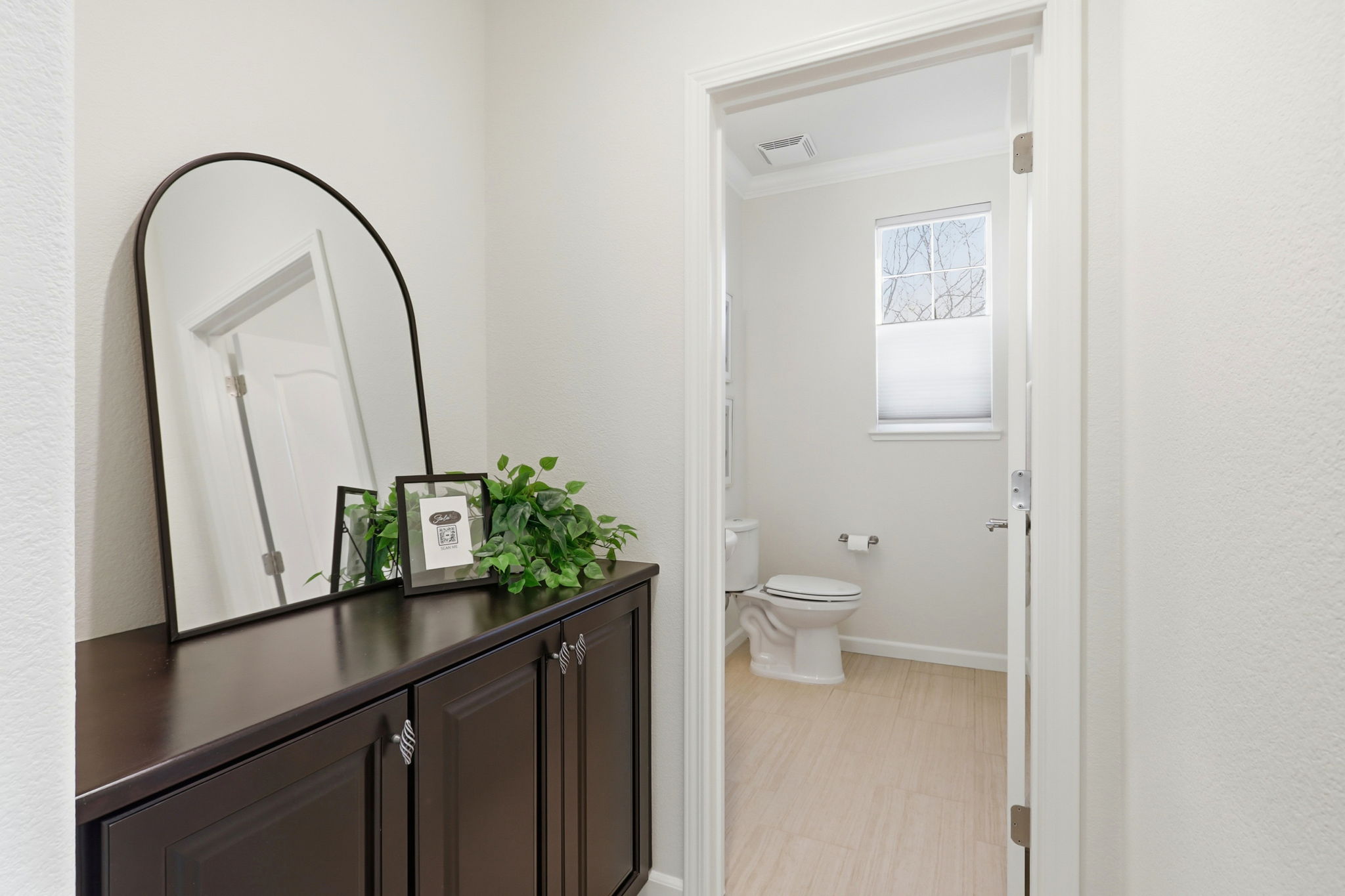 044_F8_18800 Paprika Dr