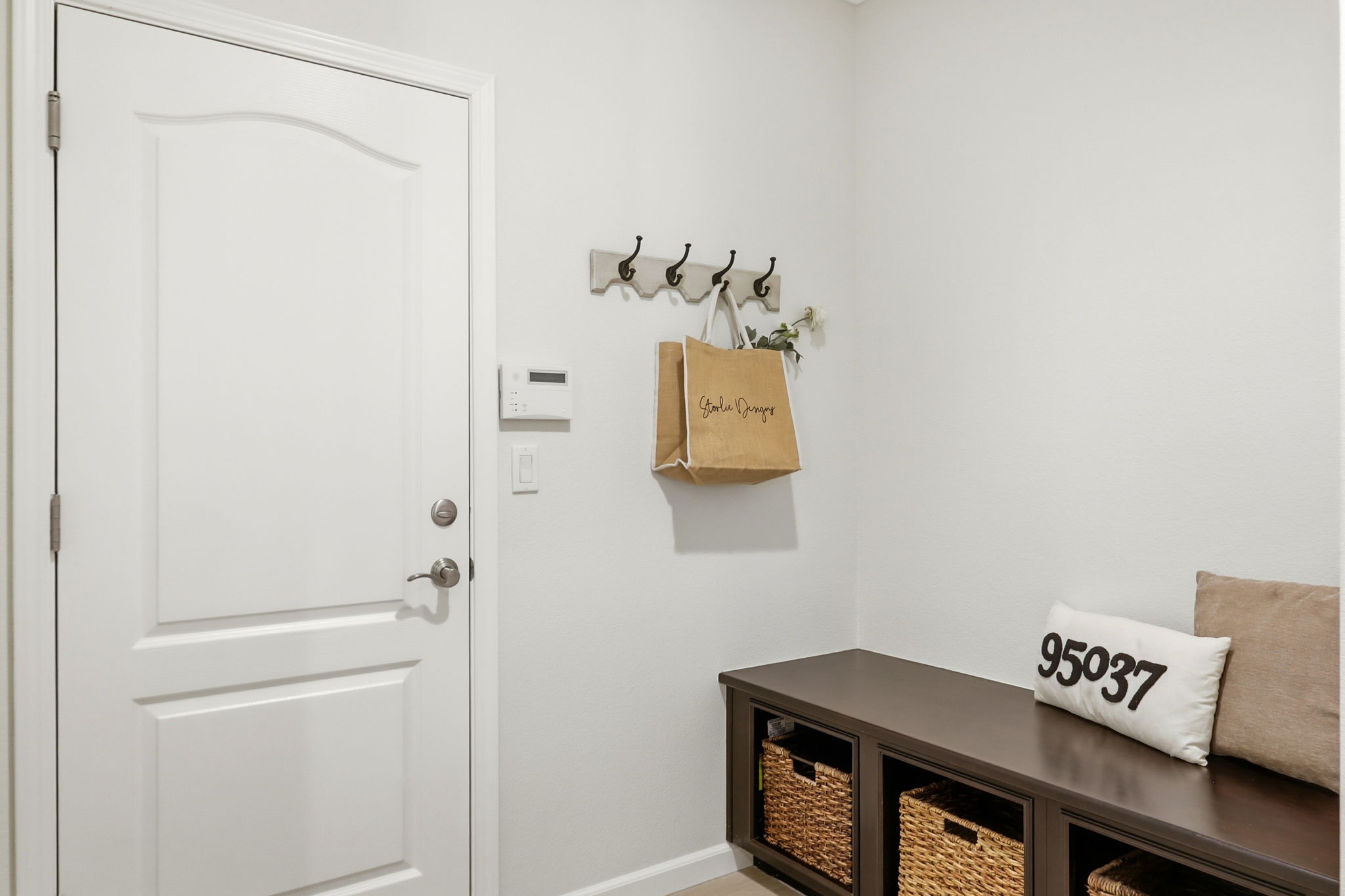 052_F8_18800 Paprika Dr