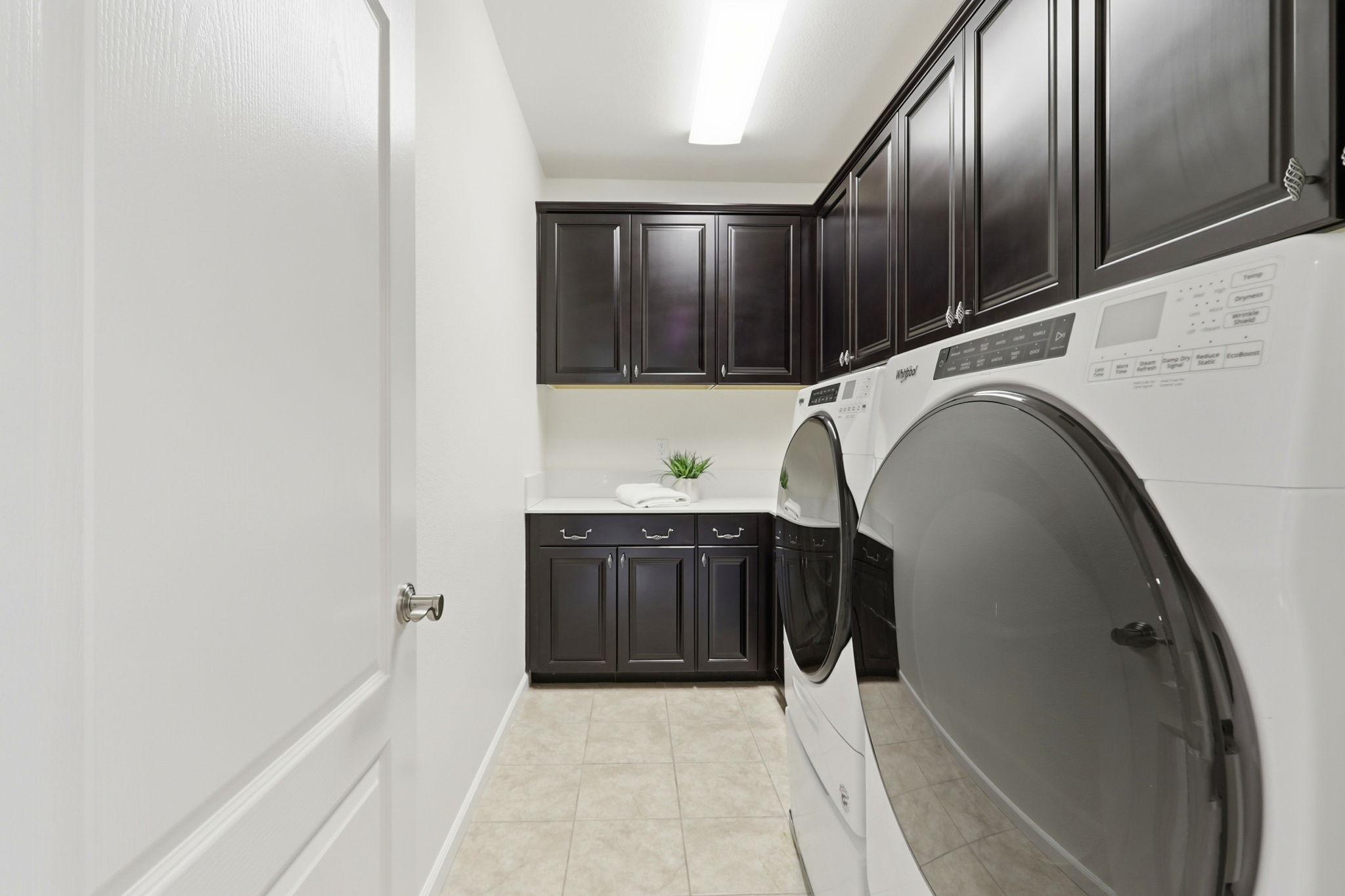 053_F8_18800 Paprika Dr