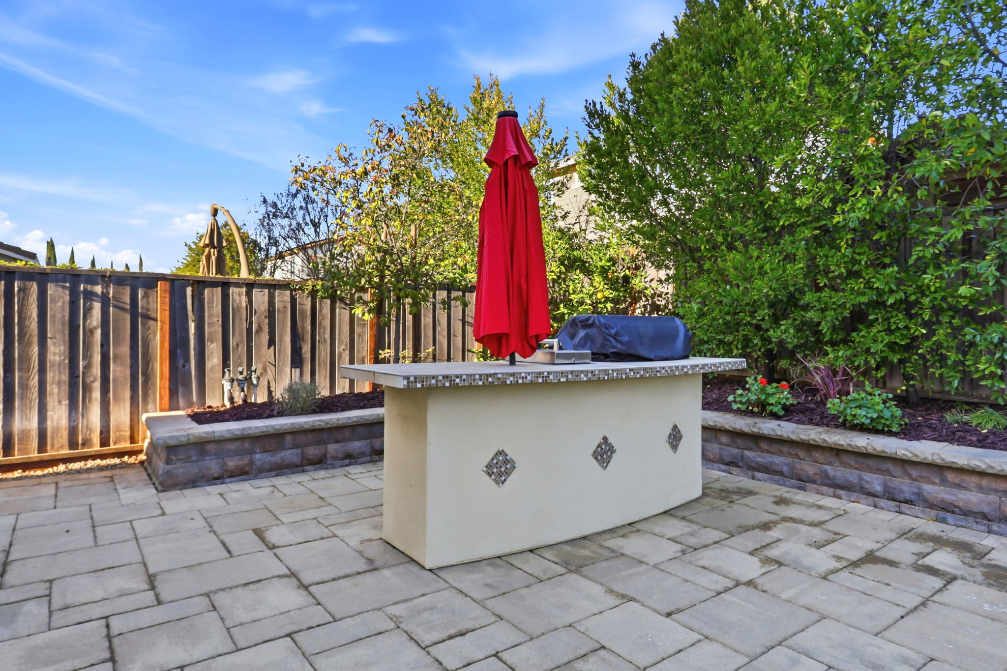 054_F8_18800 Paprika Dr