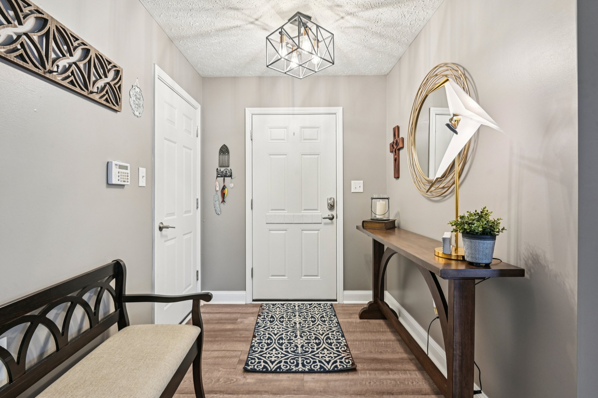 Edwards Grove Dr-S0703-005.jpg