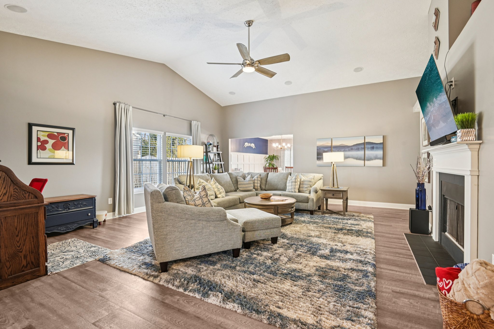 Edwards Grove Dr-S0703-009.jpg