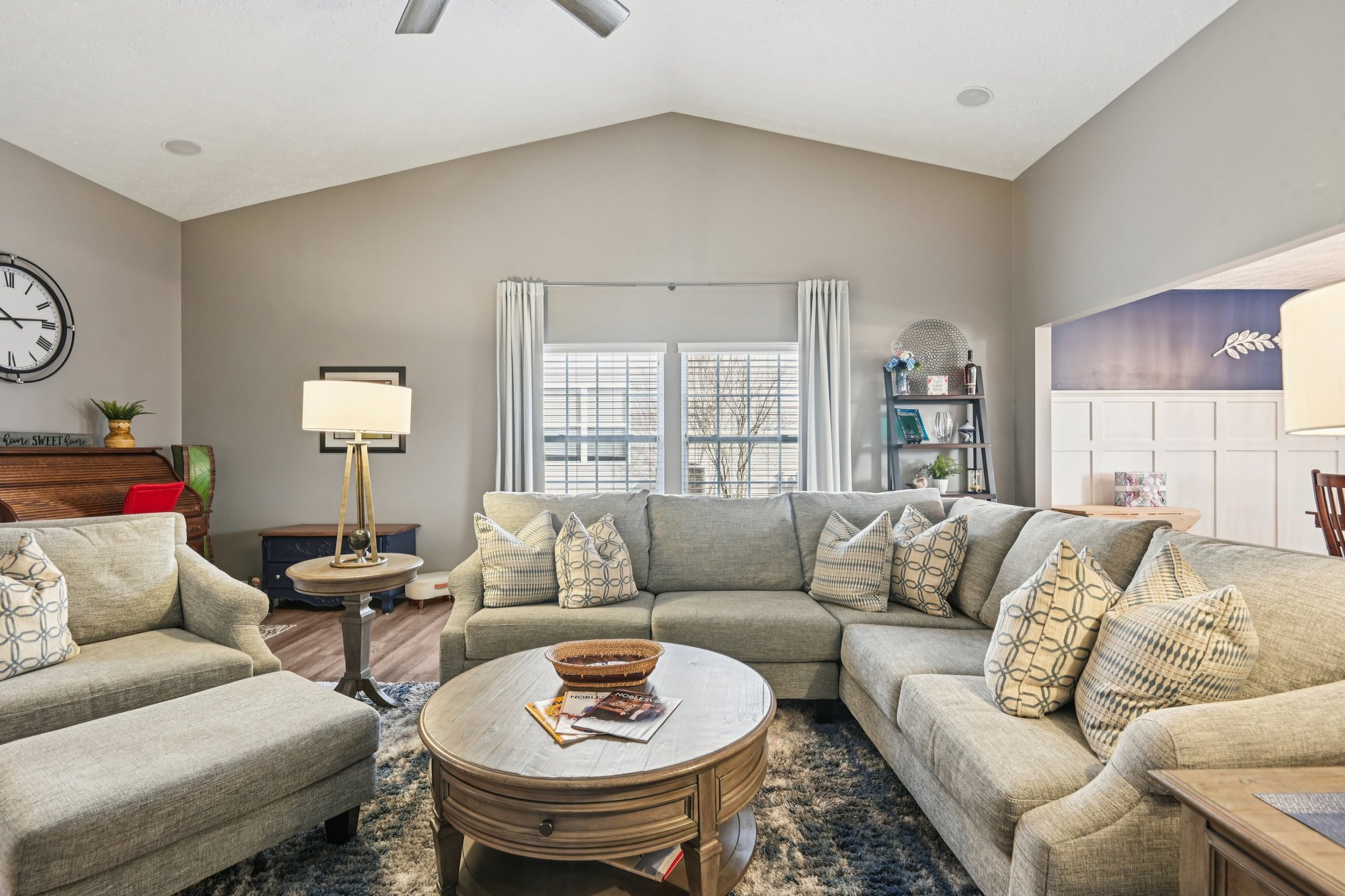 Edwards Grove Dr-S0703-011.jpg