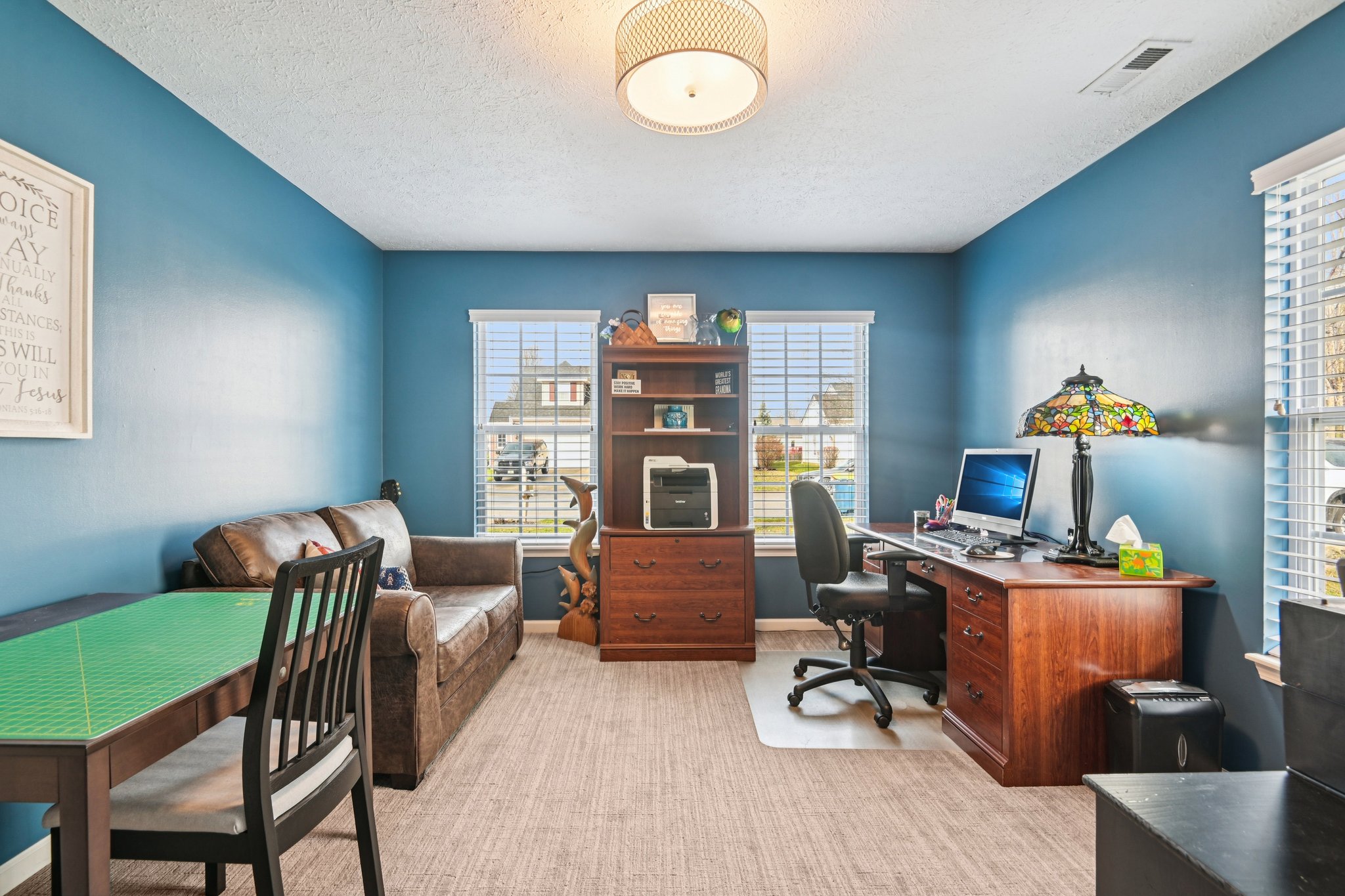 Edwards Grove Dr-S0703-023.jpg