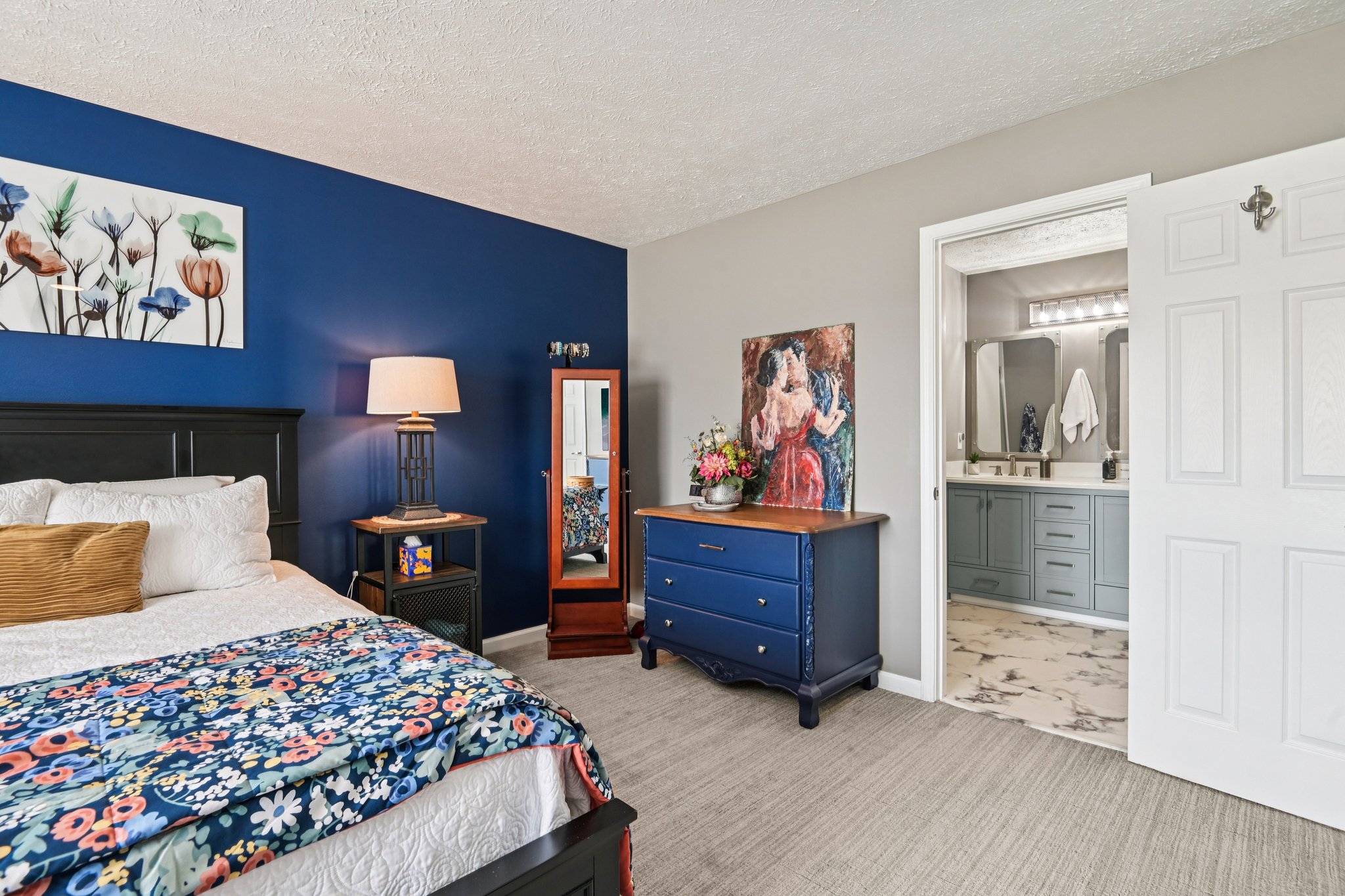 Edwards Grove Dr-S0703-032.jpg