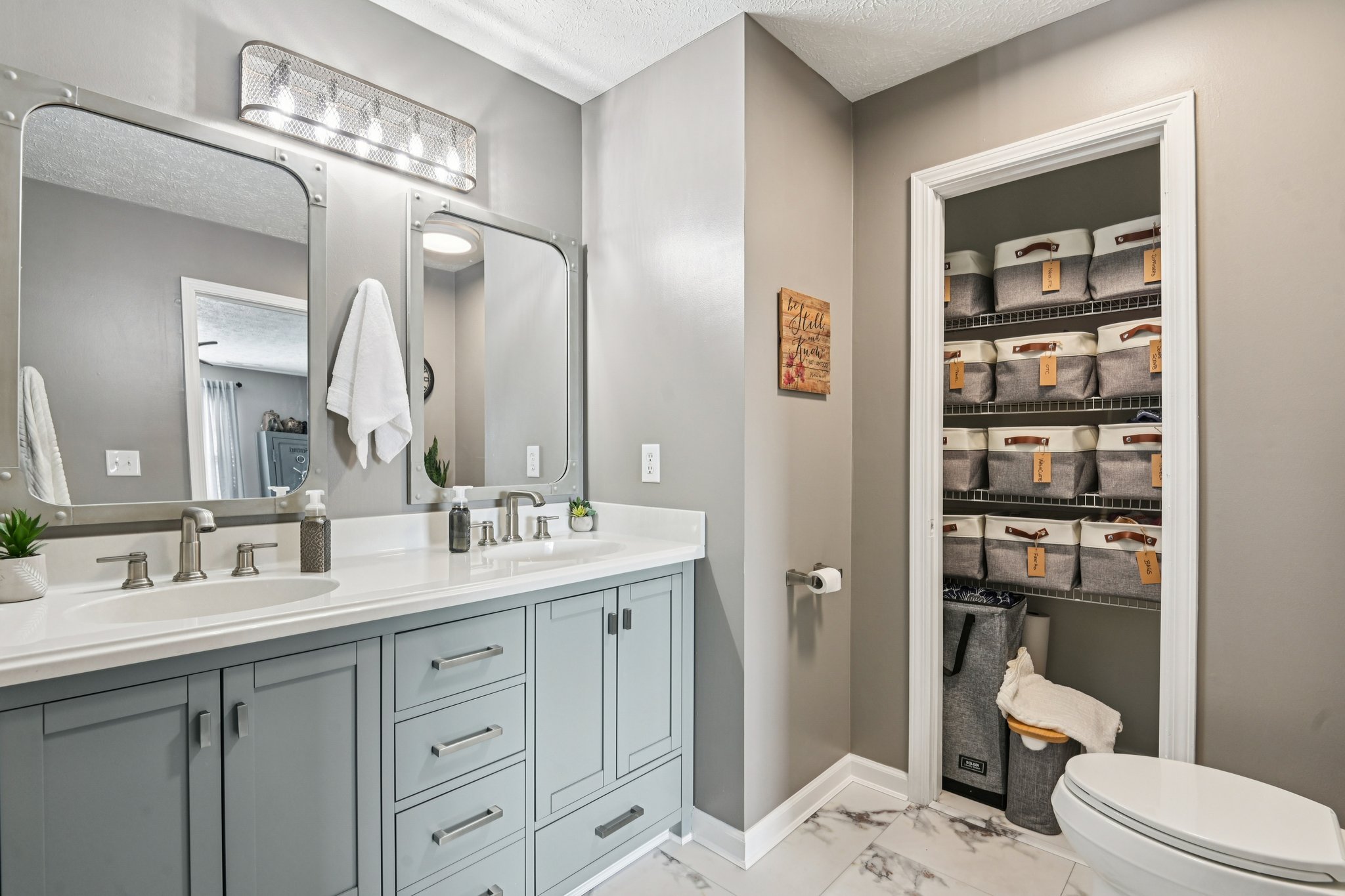 Edwards Grove Dr-S0703-035.jpg