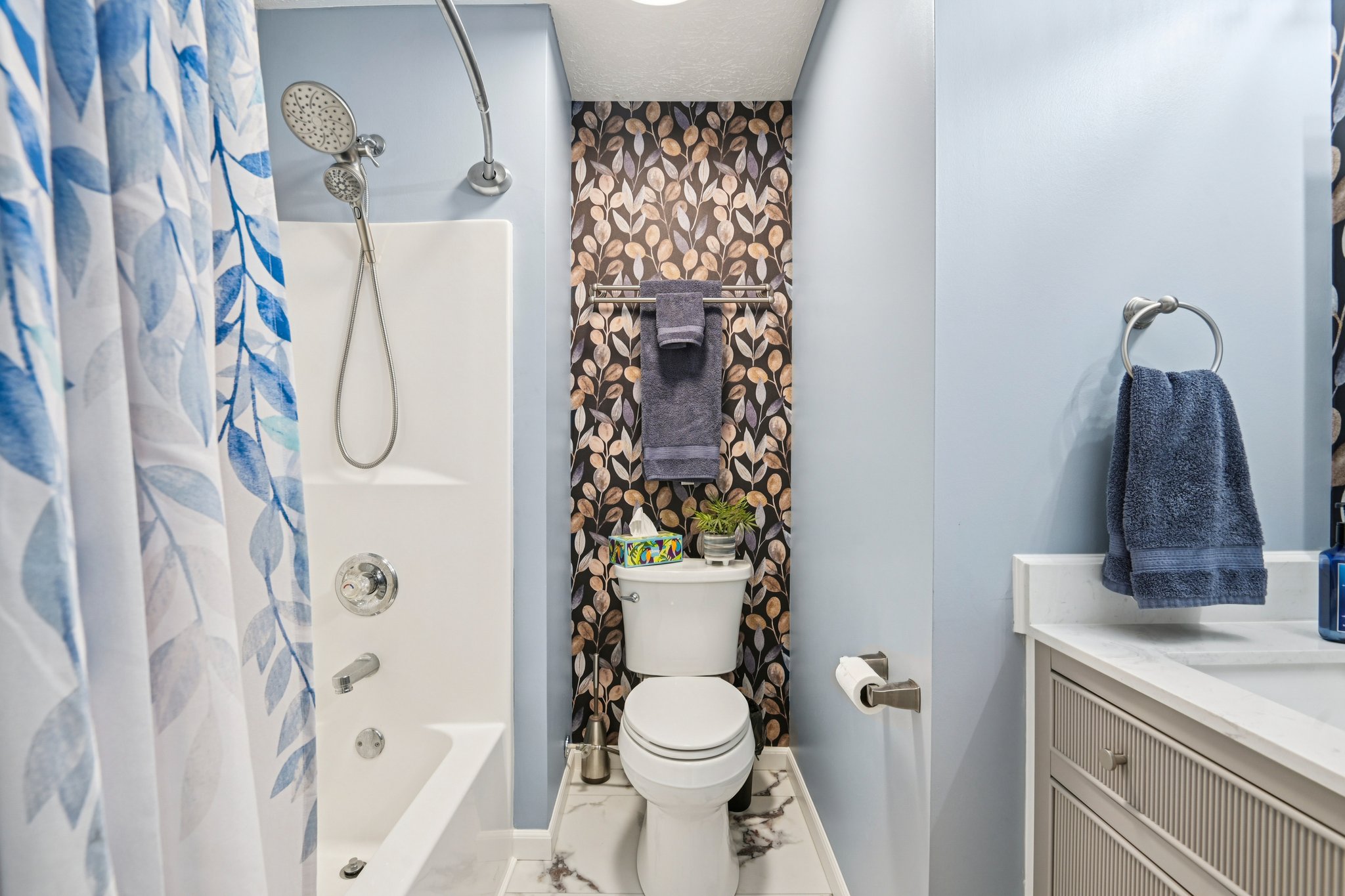 Edwards Grove Dr-S0703-040.jpg