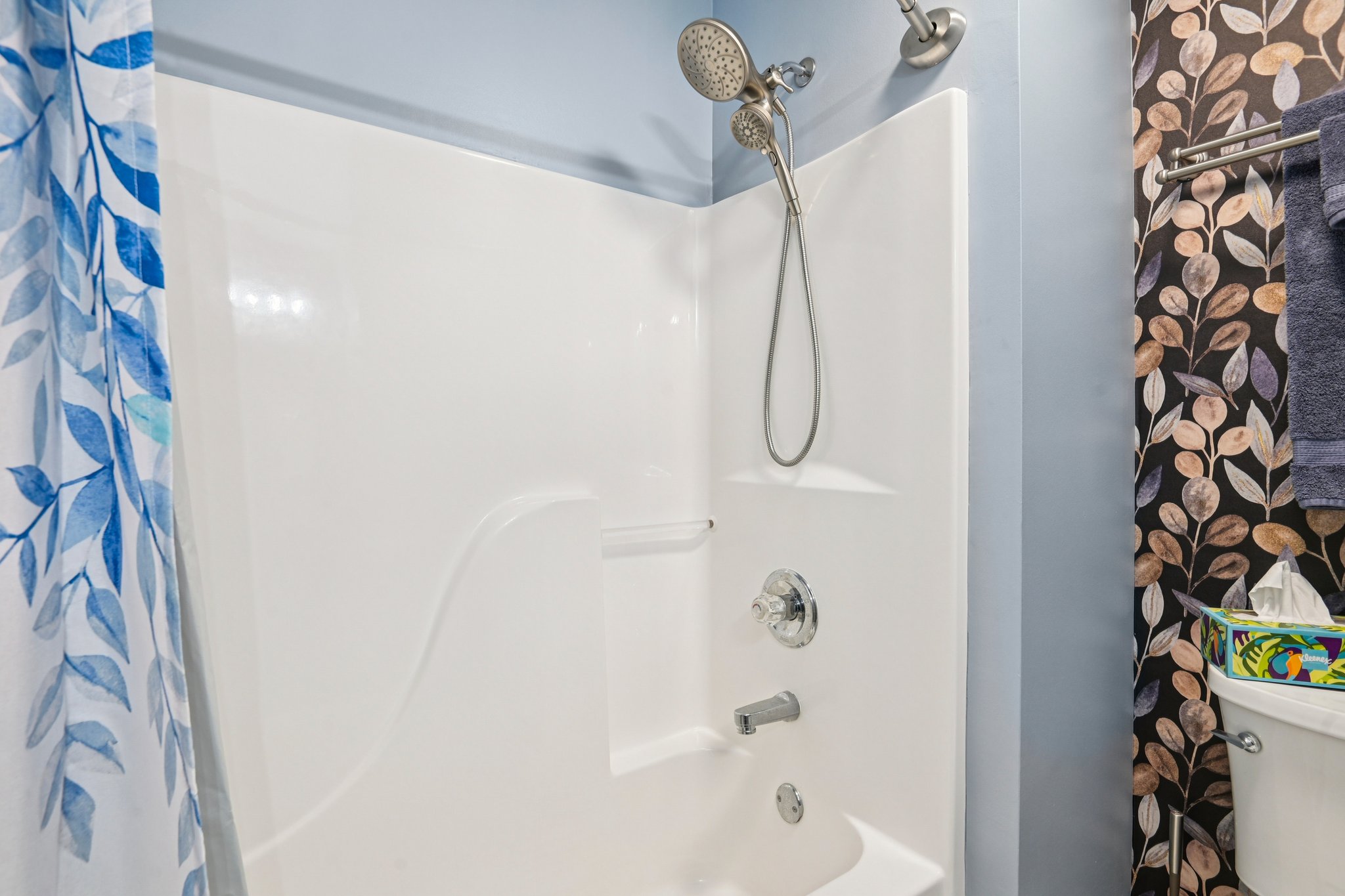 Edwards Grove Dr-S0703-042.jpg