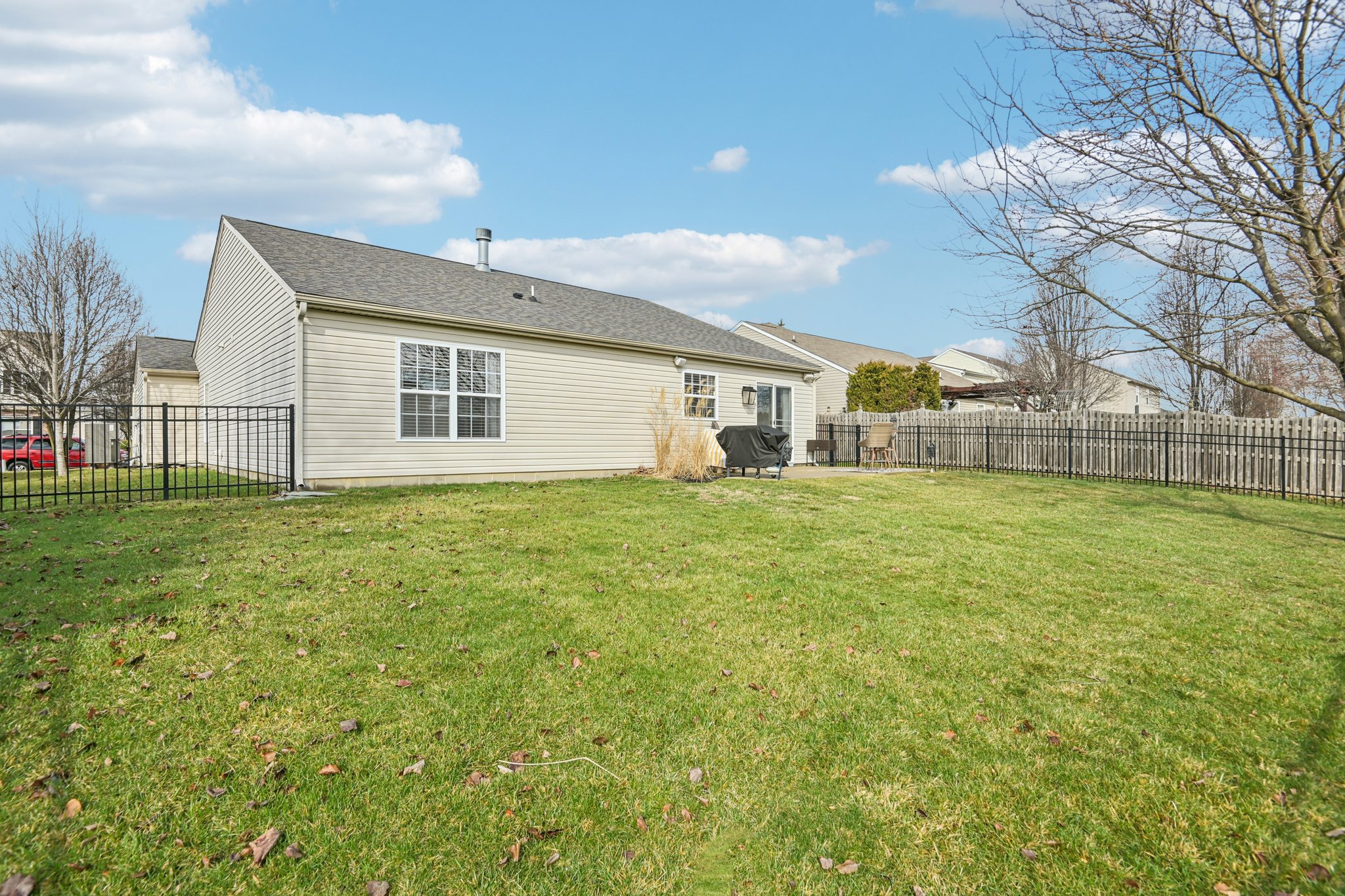 Edwards Grove Dr-S0703-049.jpg