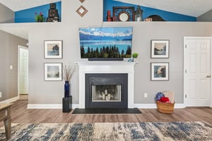 Edwards Grove Dr-S0703-010.jpg