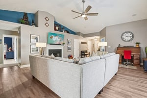 Edwards Grove Dr-S0703-012.jpg