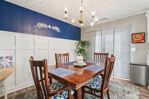 Edwards Grove Dr-S0703-015.jpg