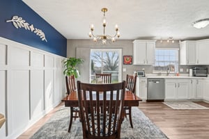 Edwards Grove Dr-S0703-016.jpg