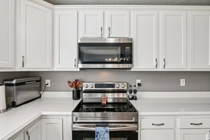 Edwards Grove Dr-S0703-019.jpg