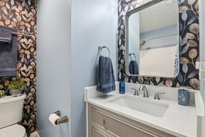 Edwards Grove Dr-S0703-041.jpg