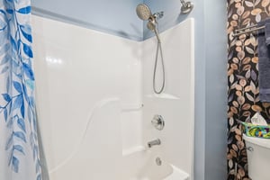 Edwards Grove Dr-S0703-042.jpg