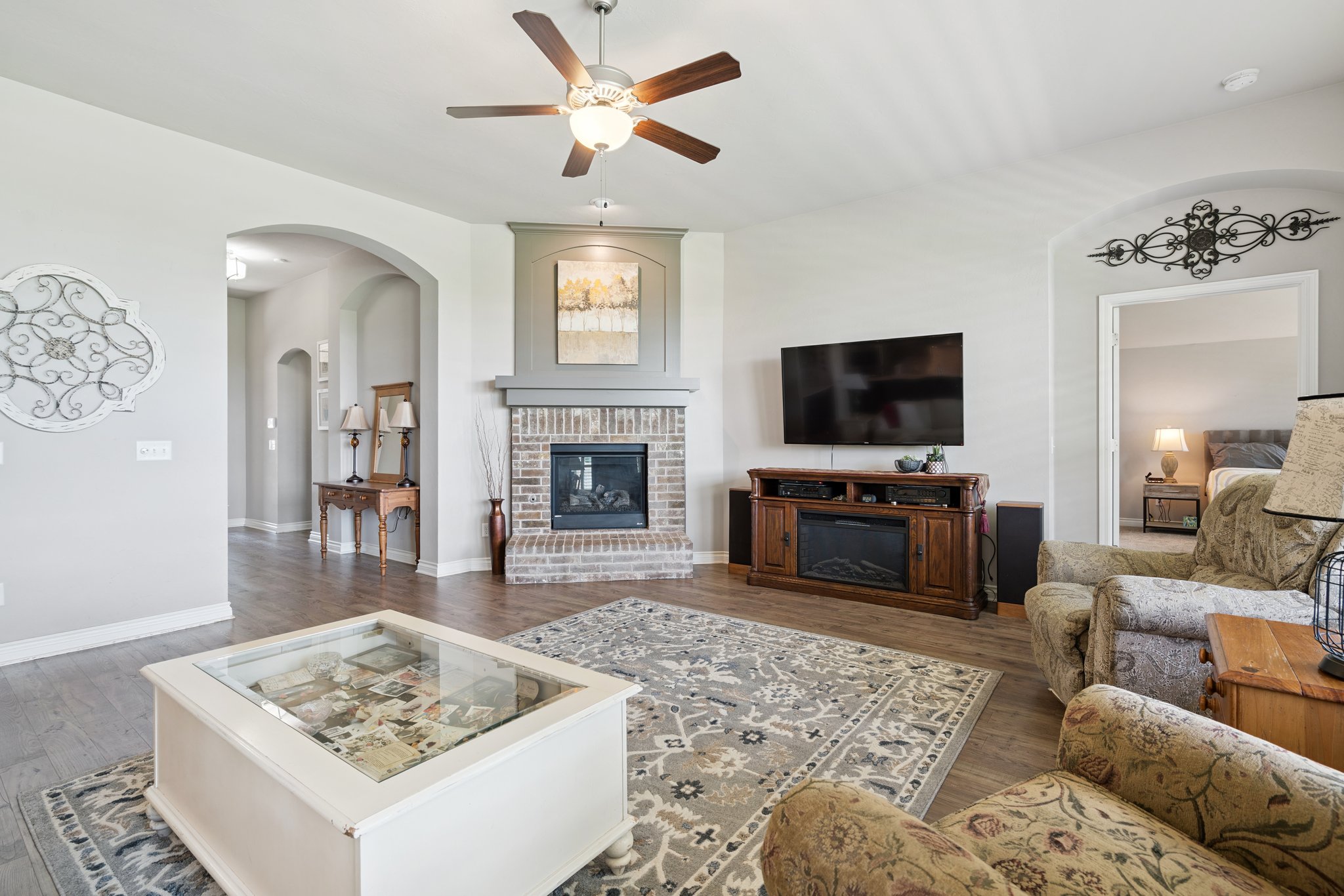 18809 Vea Dr_010.jpg