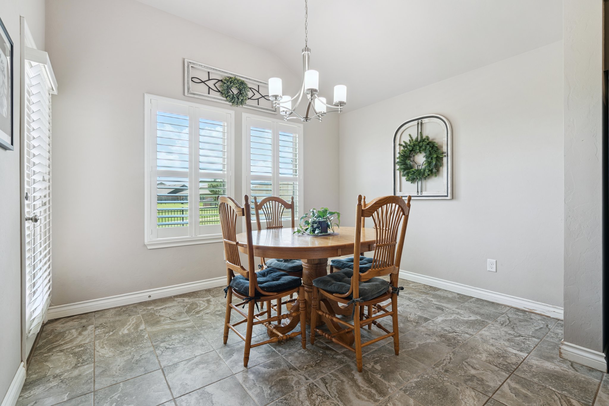 18809 Vea Dr_021.jpg