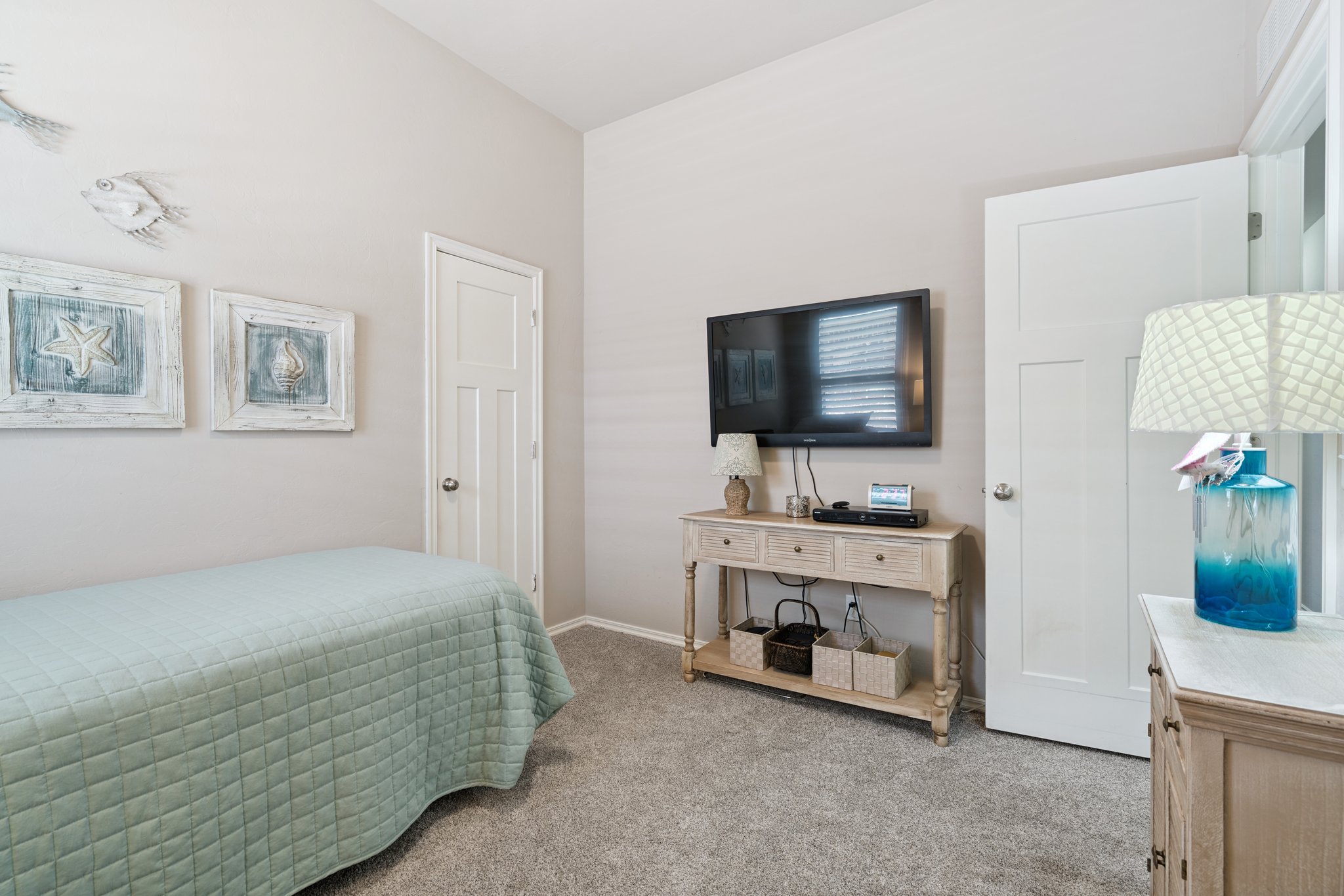 18809 Vea Dr_034.jpg