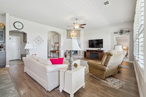 18809 Vea Dr_009.jpg