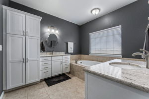 5-piece primary bathroom