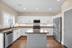 Bright Kitchen