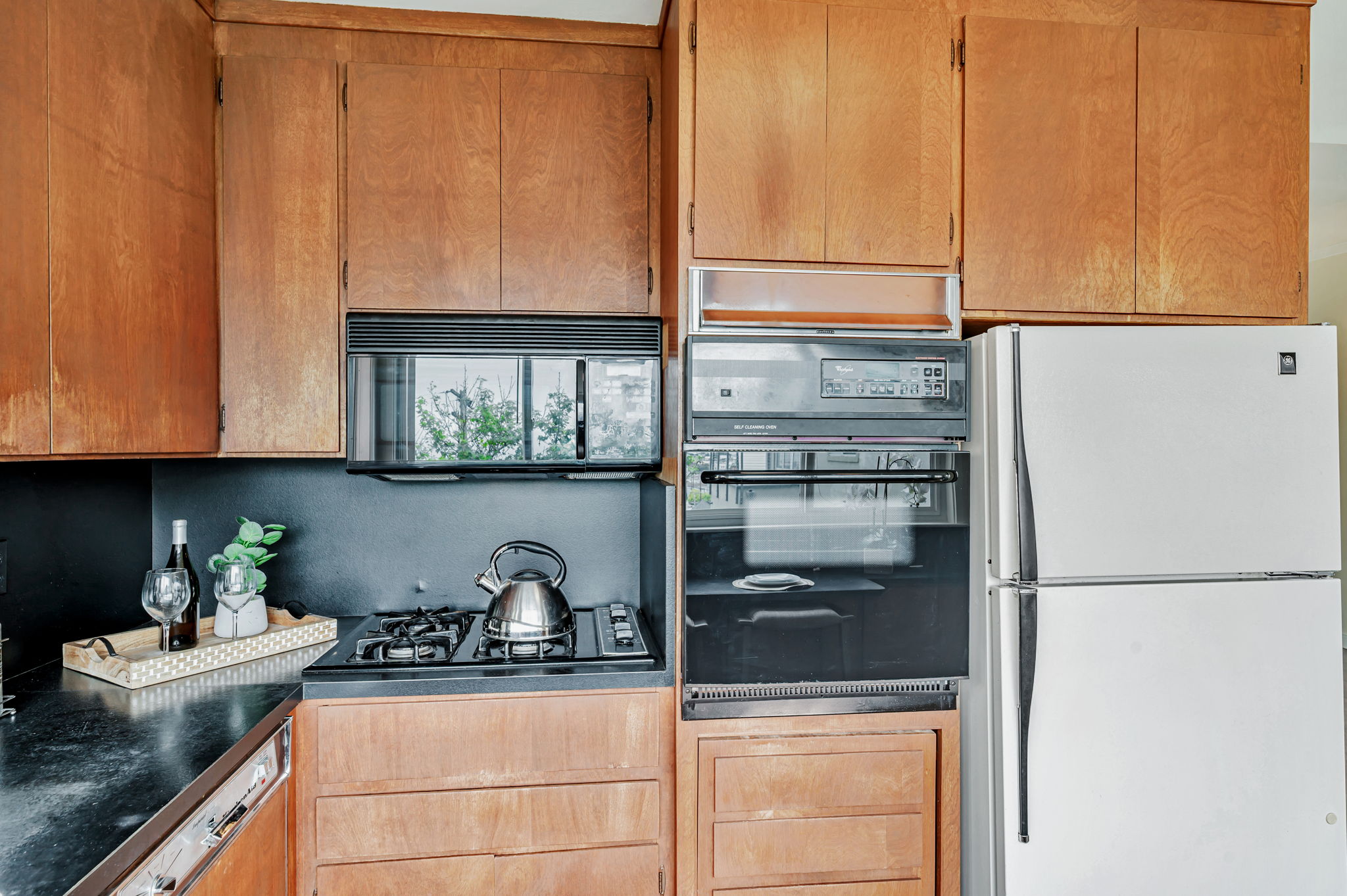 018_1883-1885 16th Ave