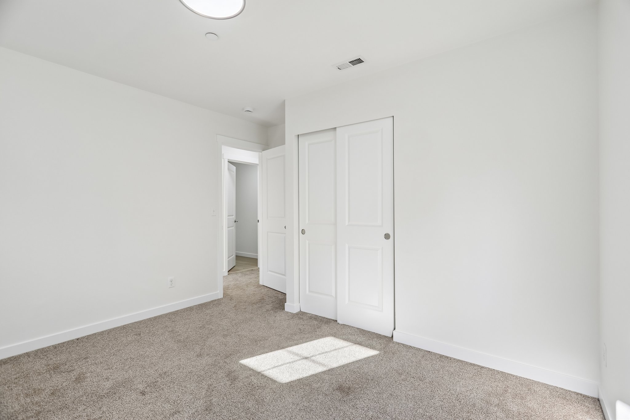 18th Pl-S0909-034.jpg
