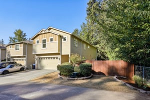 18th Pl-S0909-002.jpg