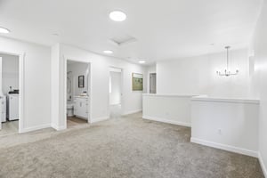 18th Pl-S0909-026.jpg